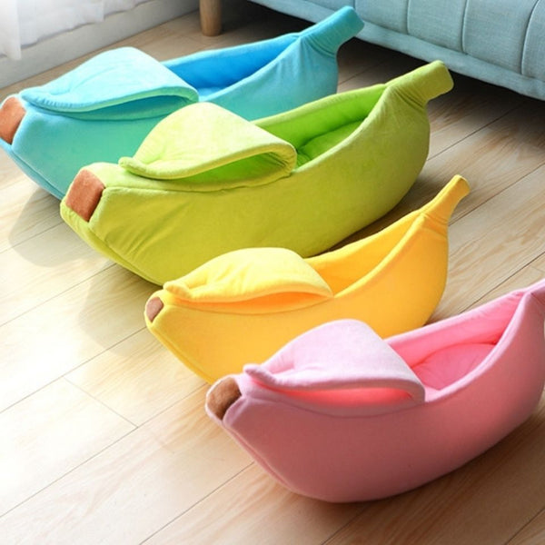 Beige Cozy Banana Peel Pet Bed - Plush & Warm Cave House for Cats & Small Dogs (Large)